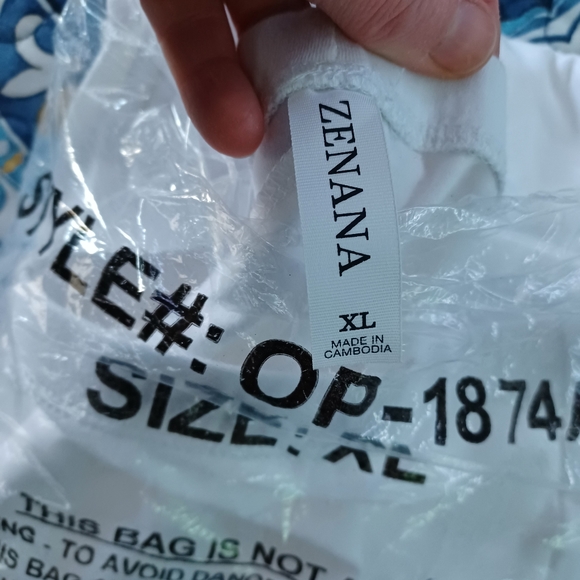 Zenana XL or L handmade torn 80's Style leggings - Picture 5 of 7